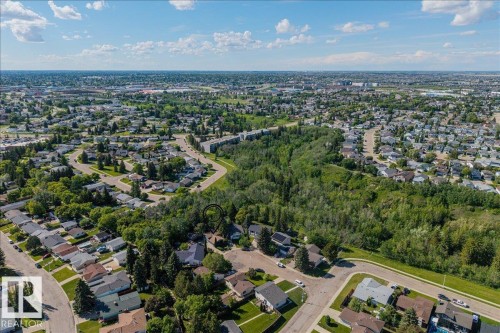Image quality insufficient for description - 135 Homestead Crescent Nw, Edmonton, AB 