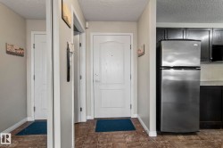 2106 9357 Simpson DR NW  Edmonton, AB T6R 0N3