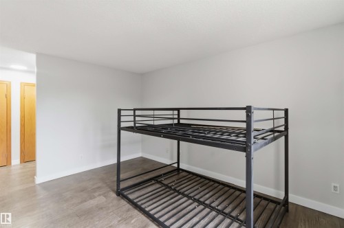 Image quality insufficient for description - 121 5125 Riverbend Road Nw, Edmonton, AB 