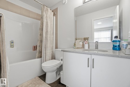 9323 226 Street, Edmonton, AB 