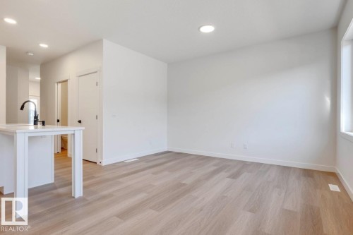 9 710 Mattson Drive, Edmonton, AB 