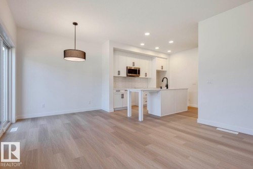 9 710 Mattson Drive, Edmonton, AB 