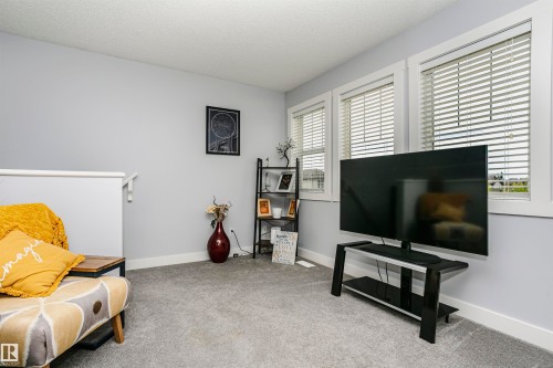 3713 11 Street, Edmonton, AB 