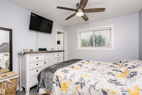 3713 11 Street, Edmonton, AB 