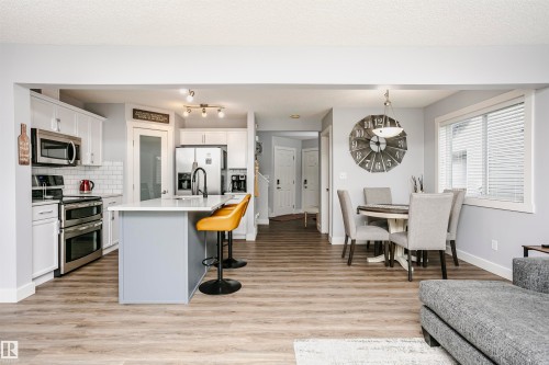 3713 11 Street, Edmonton, AB 
