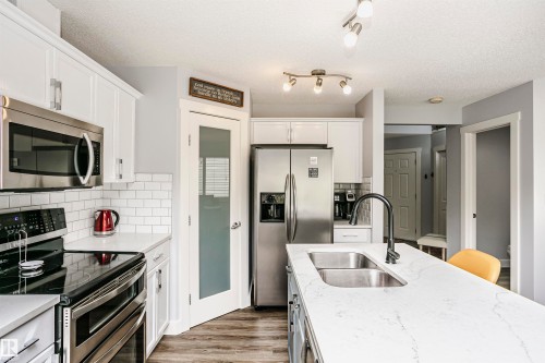 3713 11 Street, Edmonton, AB 