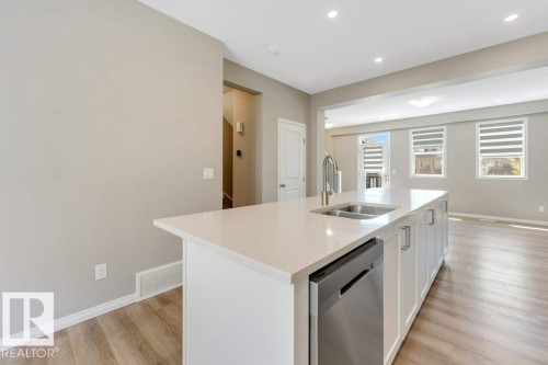 105 2072 Wonnacott Way, Edmonton, AB 