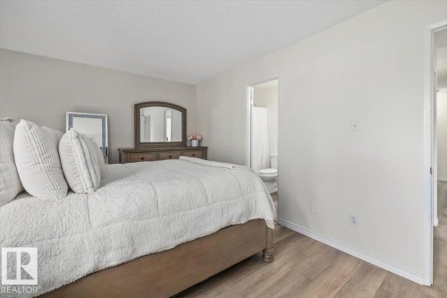 42 3111 142 Avenue, Edmonton, AB 