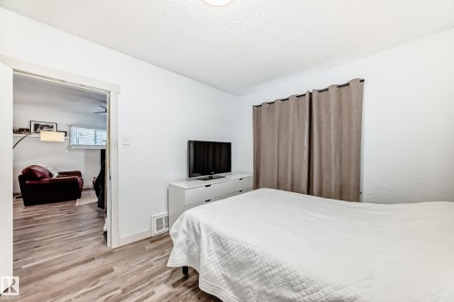 11429 89 Street, Edmonton, AB 