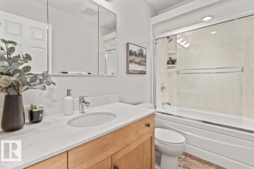 10452 18 Avenue, Edmonton, AB 