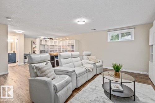 10452 18 Avenue, Edmonton, AB 