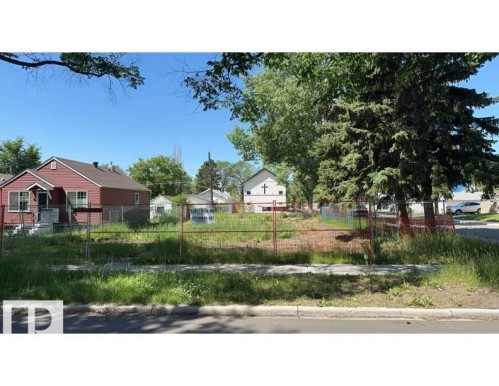 Vacant lot with established street frontage and mature trees - 12072 95 Street, Edmonton, AB 