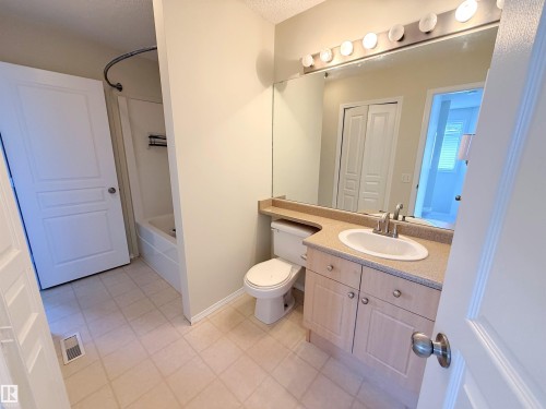 14005 158A Avenue, Edmonton, AB 