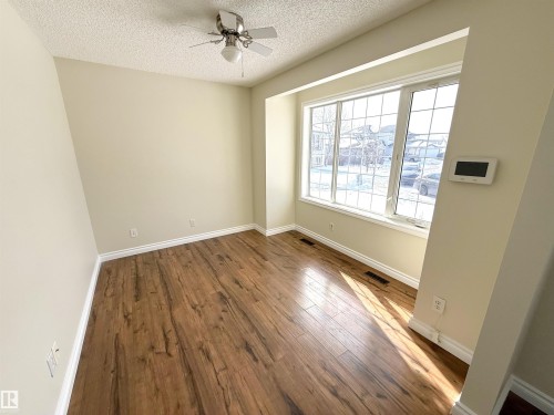 14005 158A Avenue, Edmonton, AB 