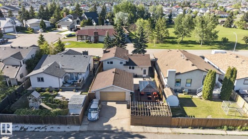 8835 152B Avenue, Edmonton, AB 