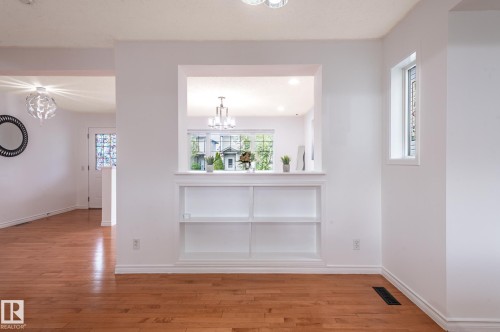 5919 203 Street, Edmonton, AB 