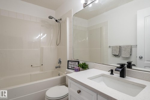 5919 203 Street, Edmonton, AB 