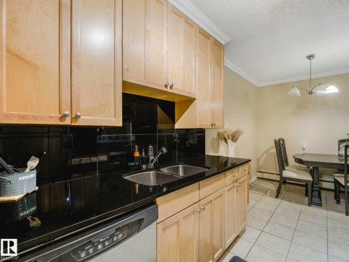 Image quality insufficient for description - 403 10165 113 Street, Edmonton, AB 