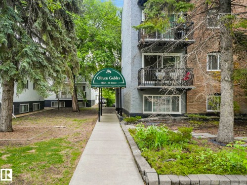 Image quality insufficient for description - 403 10165 113 Street, Edmonton, AB 