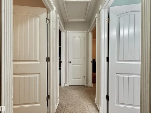 8504 92 Avenue, Fort Saskatchewan, AB - Indoor Photo Showing Other Room