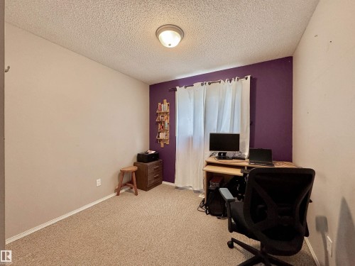8504 92 Avenue, Fort Saskatchewan, AB - Indoor Photo Showing Office