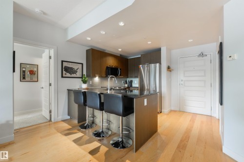 205 9908 84 Avenue, Edmonton, AB 