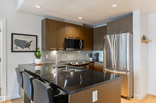 205 9908 84 Avenue, Edmonton, AB 