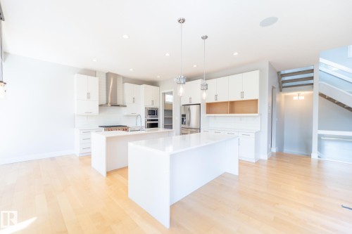 7376 May Common, Edmonton, AB 