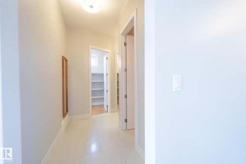 7376 May Common, Edmonton, AB 