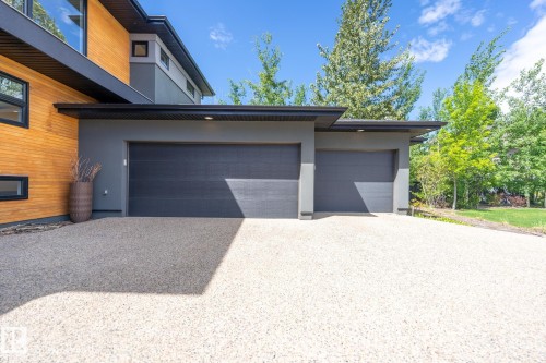 7376 May Common, Edmonton, AB 
