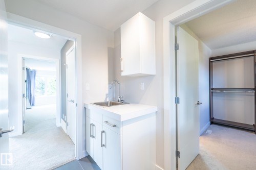 7376 May Common, Edmonton, AB 