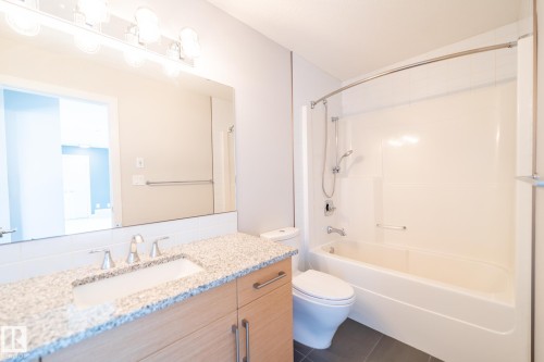 7376 May Common, Edmonton, AB 