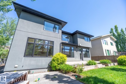 7376 May Common, Edmonton, AB 