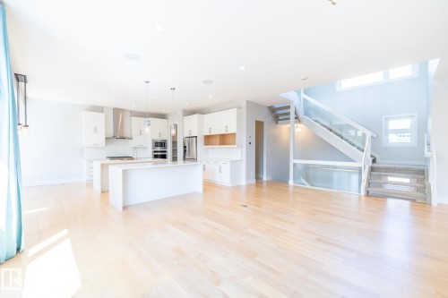 7376 May Common, Edmonton, AB 