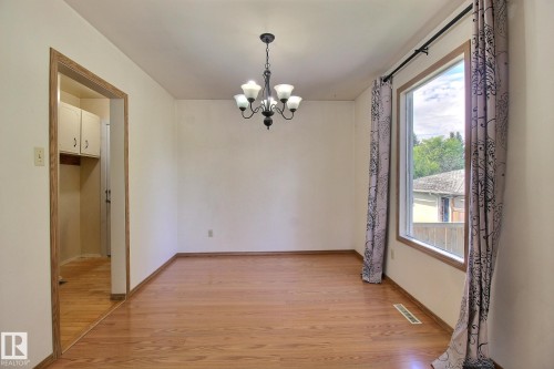 10803 40 Avenue, Edmonton, AB 