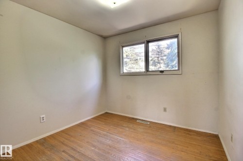 10803 40 Avenue, Edmonton, AB 
