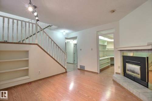 10803 40 Avenue, Edmonton, AB 