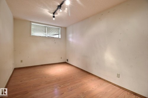 10803 40 Avenue, Edmonton, AB 