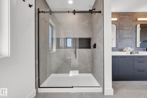5455 Kootook Road, Edmonton, AB - Indoor Photo Showing Bathroom