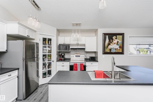 Kitchen - 4228 162 Avenue, Edmonton, AB 