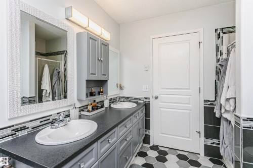 Bathroom - 4228 162 Avenue, Edmonton, AB 