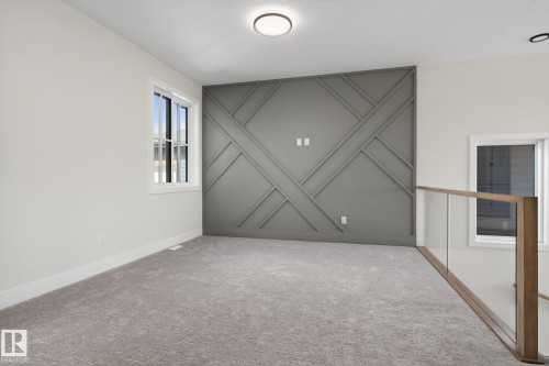 7673 Kimiwan Crescent, Edmonton, AB 