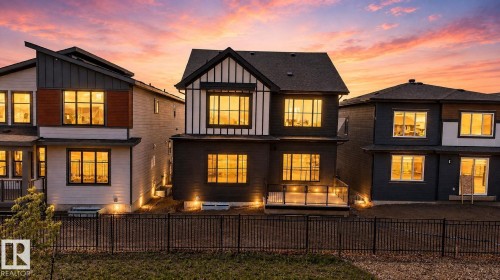 7673 Kimiwan Crescent, Edmonton, AB 