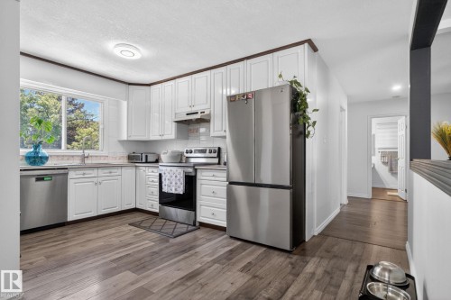 8807 24 Avenue, Edmonton, AB 