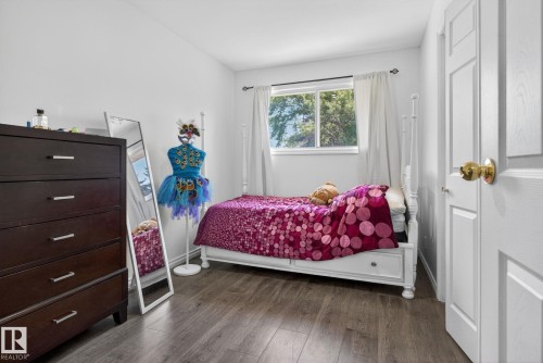 8807 24 Avenue, Edmonton, AB 