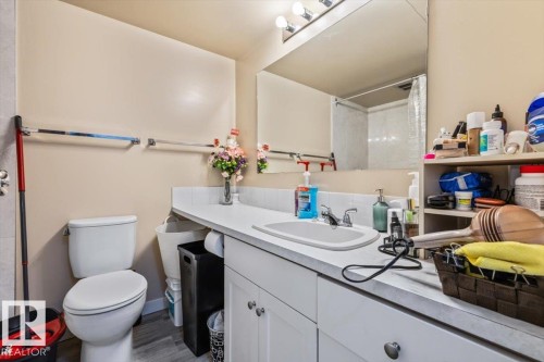 Bathroom - 77 8735 165 Street, Edmonton, AB 