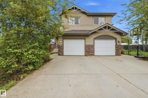 14 HARTWICK Loop  Spruce Grove, AB T7X 0A5