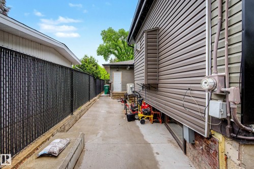 54 Gladstone Crescent, St. Albert, AB 