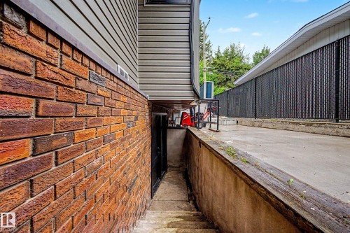 54 Gladstone Crescent, St. Albert, AB 