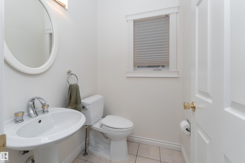 520 Pardee Bay, Edmonton, AB 